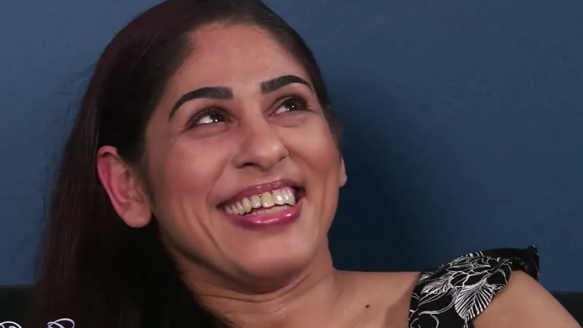 امرأة عربية المولد تلعق قضيب رئيسها في العمل وتستنزفه