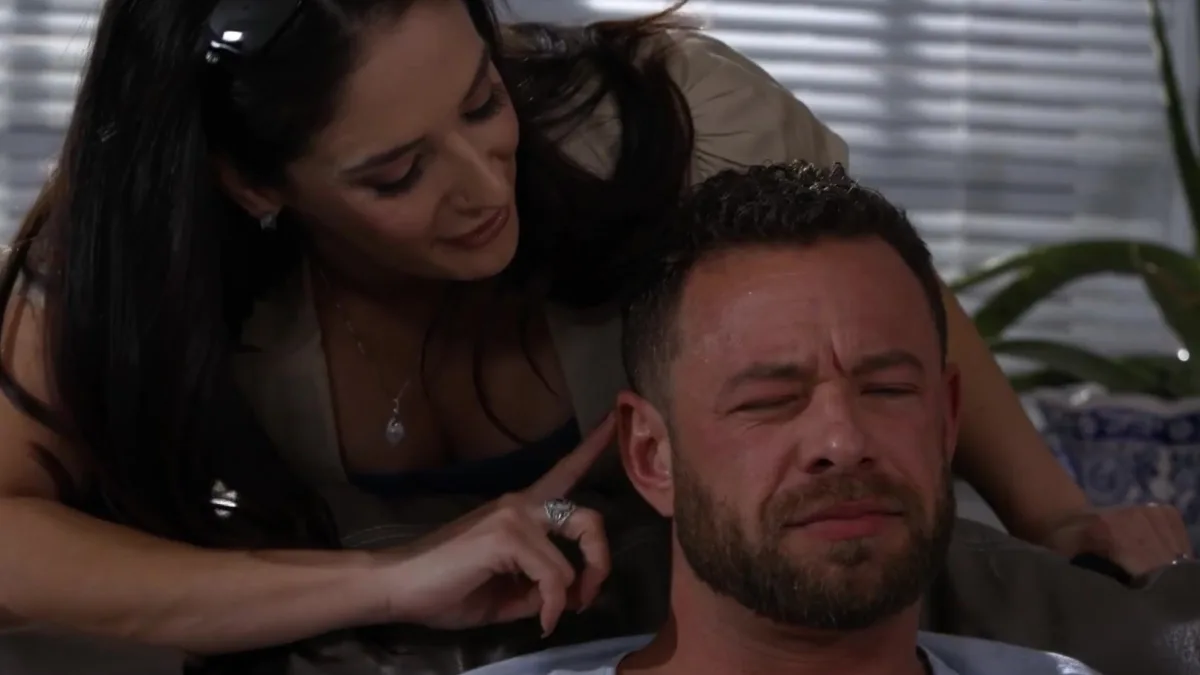 تريد ممارسة الجنس مع زوج صديقتها