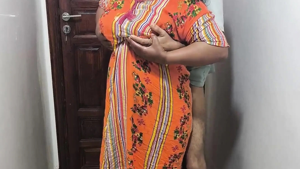 امرأة عربية مغربية تمارس الجنس مع ساعي تونسي